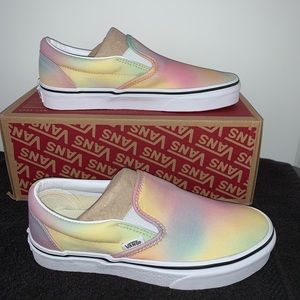 Vans slip on (aura shift) multi color